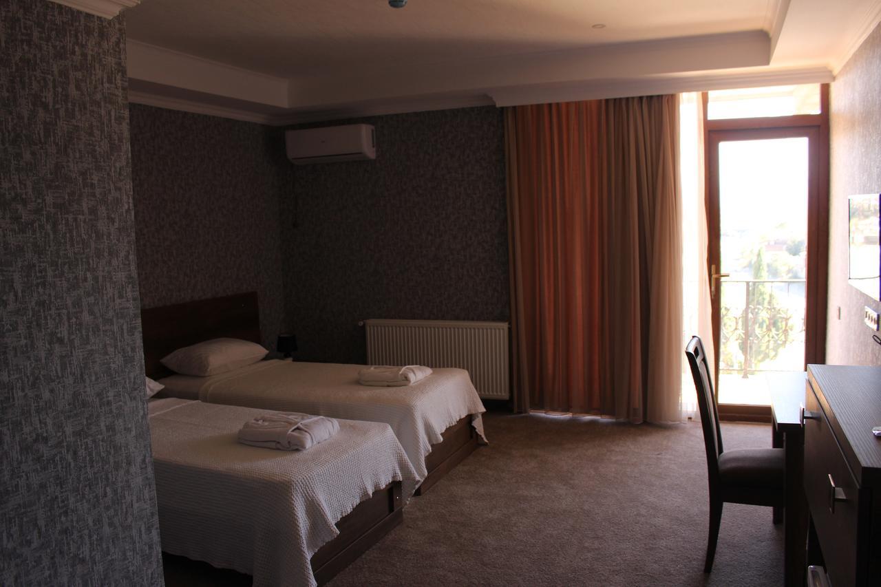 Apartment White Bridge Kutaisi Exterior foto
